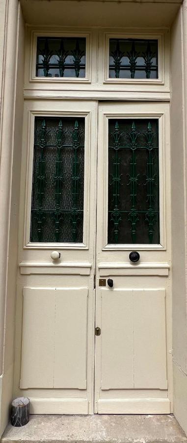 Appartement De Luxe Avec Fresque, Hyper Centre Et Parking Sure Fontainebleau Luaran gambar