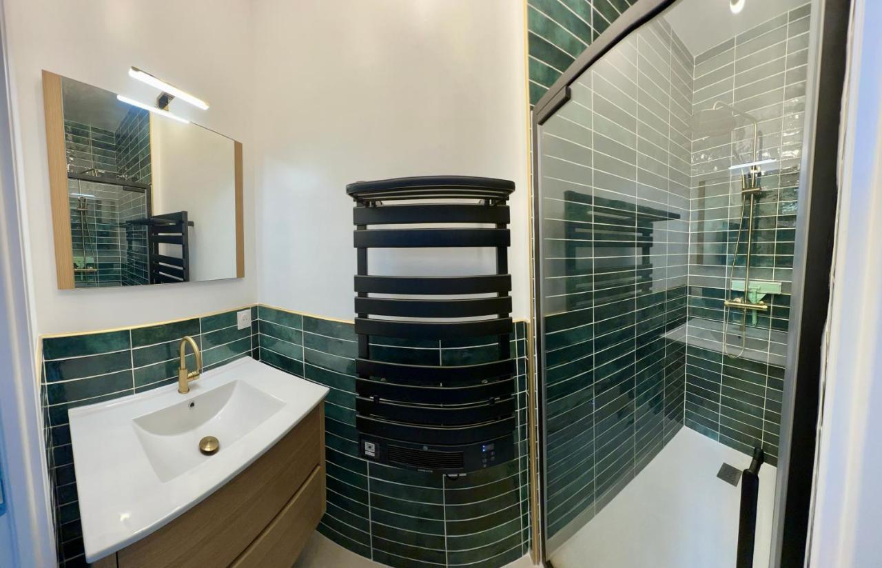 Appartement De Luxe Avec Fresque, Hyper Centre Et Parking Sure Fontainebleau Luaran gambar