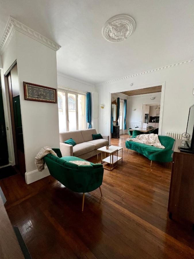 Appartement De Luxe Avec Fresque, Hyper Centre Et Parking Sure Fontainebleau Luaran gambar