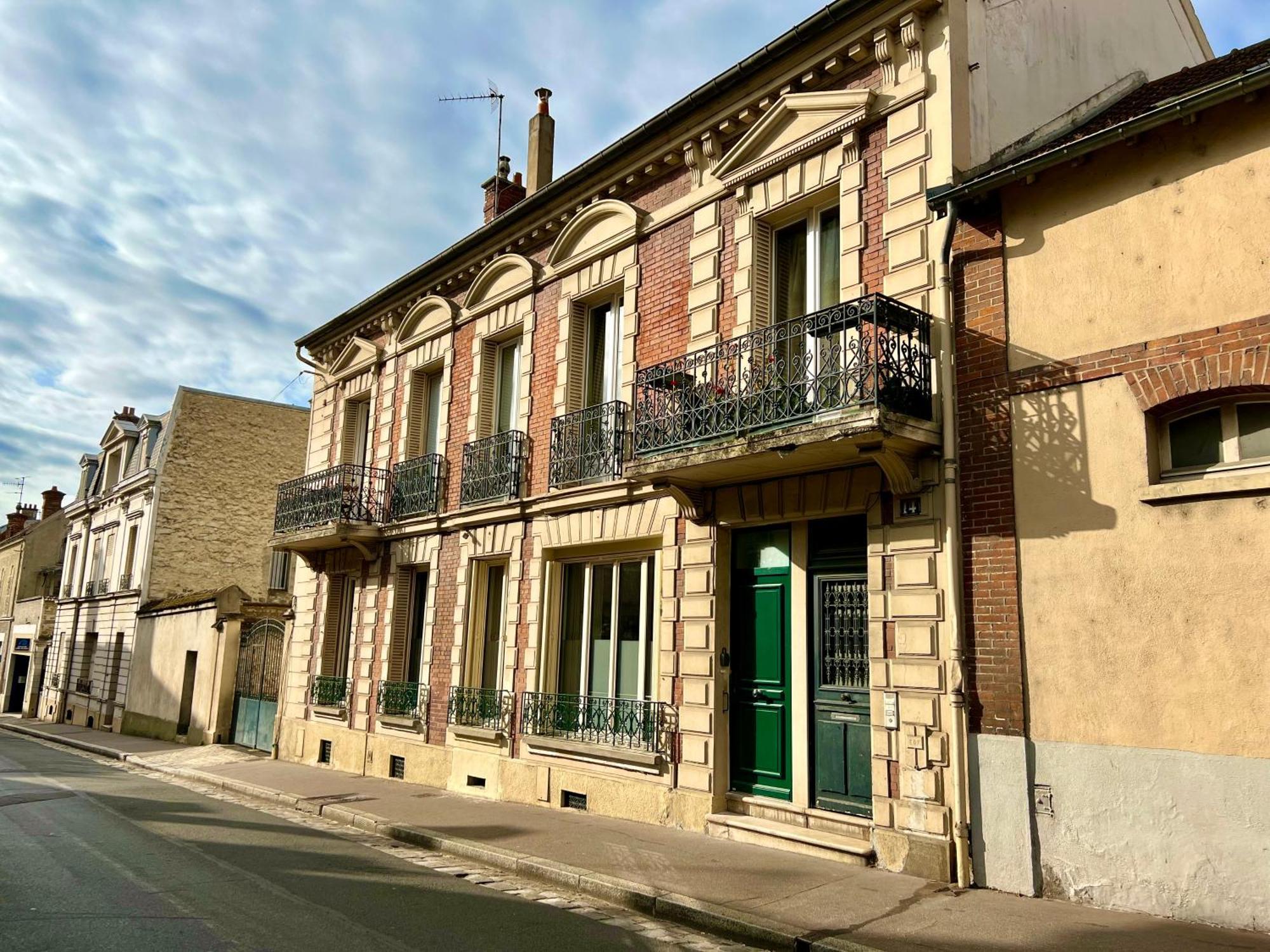 Appartement De Luxe Avec Fresque, Hyper Centre Et Parking Sure Fontainebleau Luaran gambar